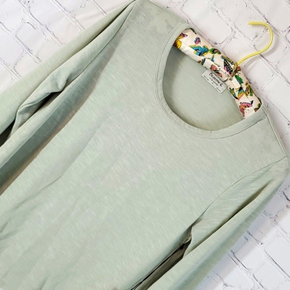 🆕️ NWT Bearpaw Light Green Long Sleeve Loose Fit Shirt Womens Size Medium - Picture 7 of 17